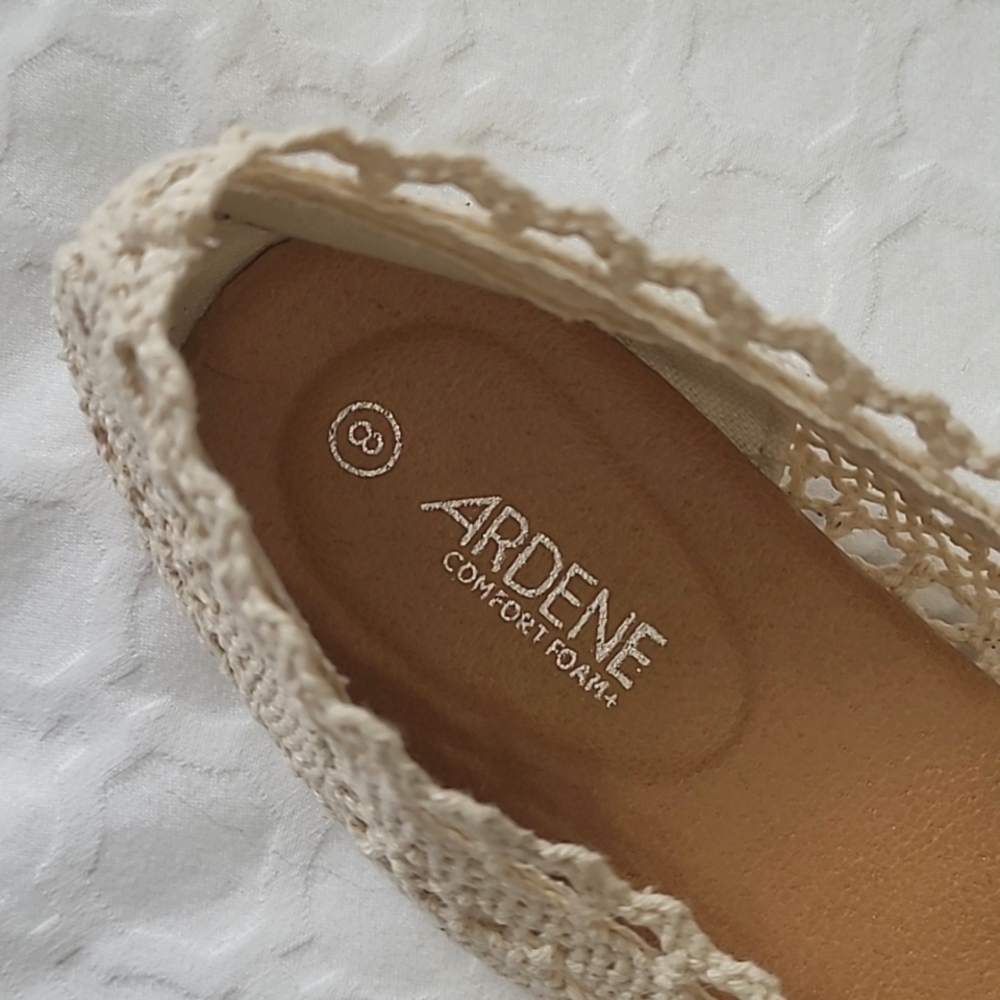 😍3/$25 Crochet Flats - Picture 2 of 8